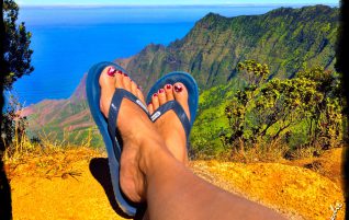 Relaxing at Waimea Canyon